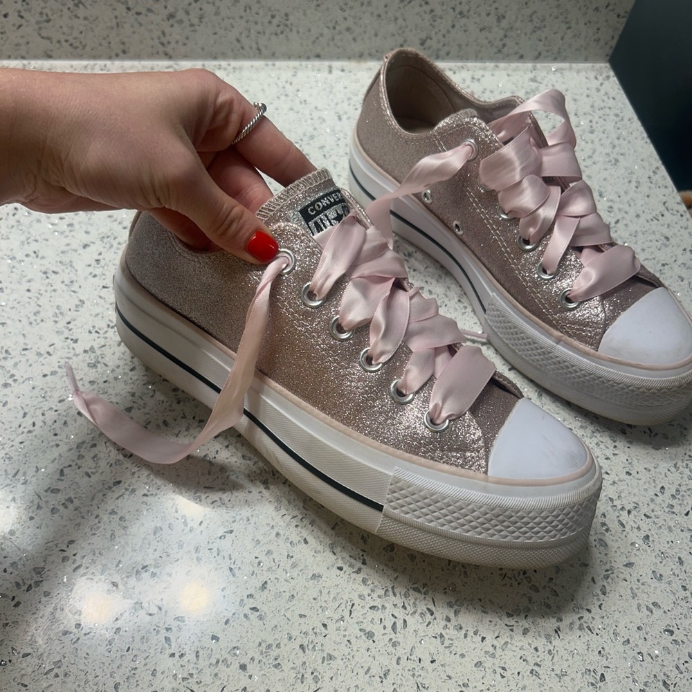 Converse Women's Pink Glitter Sneakers
